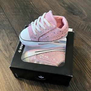 Converse toddler size 4 pink Velcro crib sneakers
